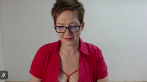 Sofie Velvet online show from April 9, 3:17 pm