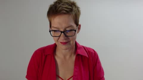 Snapshot of sofie_velvet chatting on April 30, 6:53 am Sofie Velvet online show from April 30, 6:53 am