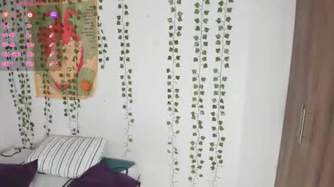 Snapshot of sofiescobar_ chatting on February 4, 1:39 pm sofiescobar_ online show from February 4, 1:39 pm