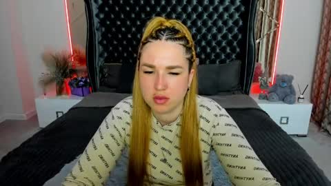 sofii_darling online show from March 31, 5:24 pm