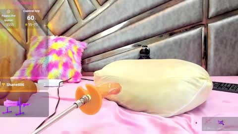 Snapshot of sofii_hill chatting on November 12, 1:00 pm KELLY-HILL online show from November 12, 1:00 pm