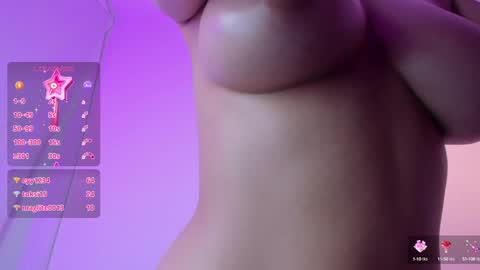 Snapshot of sofii_uwu_ chatting on December 16, 12:26 am Sofii online show from December 16, 12:26 am