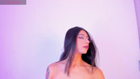 Sofi online show from November 25, 1:44 pm