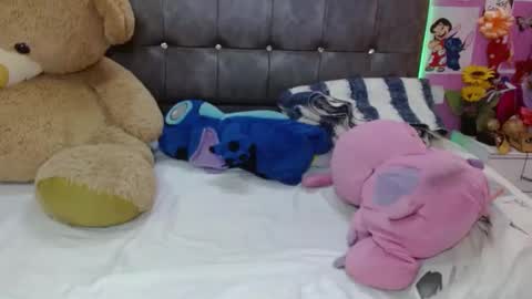 Snapshot of sofiiadreams chatting on September 10, 10:21 pm sofia Dreams online show from September 10, 10:21 pm