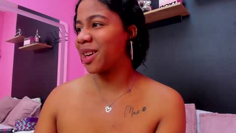 Snapshot of sofiifox chatting on February 6, 11:54 am sofiifox online show from February 6, 11:54 am