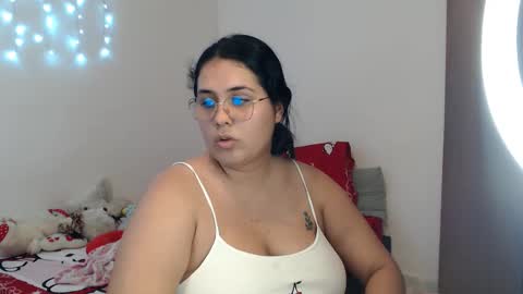 Snapshot of sofimabelnasty19 chatting on October 26, 2:06 am sofi online show from October 26, 2:06 am