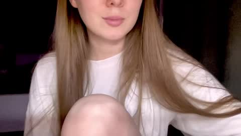 Snapshot of sofinovvak chatting on June 7, 8:12 pm Sofi online show from June 7, 8:12 pm