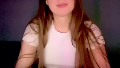 Snapshot of sofinovvak chatting on June 23, 7:34 pm Sofi online show from June 23, 7:34 pm