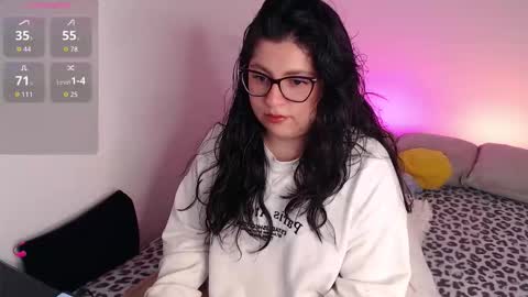 Snapshot of sofix_ chatting on October 17, 3:36 pm Lau online show from October 17, 3:36 pm