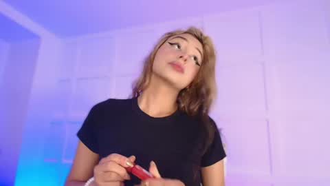 Snapshot of sofly_s chatting on June 30, 11:55 am Sofi online show from June 30, 11:55 am