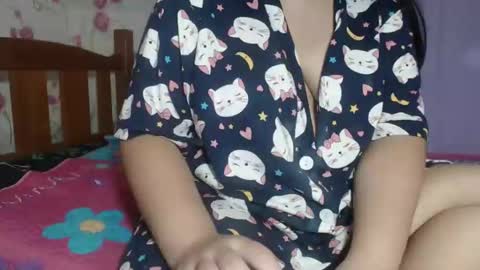 Angie online show from October 30, 11:33 am