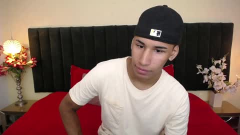 Cam and Amy online show from April 1, 7:33 pm