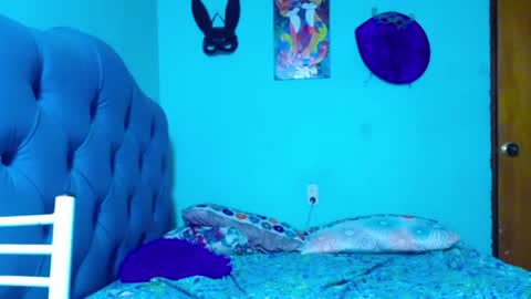 Snapshot of soft_fetish chatting on June 14, 4:20 pm Camila M online show from June 14, 4:20 pm