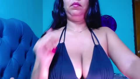 Snapshot of soft_fetish chatting on June 16, 10:23 pm Camila M online show from June 16, 10:23 pm
