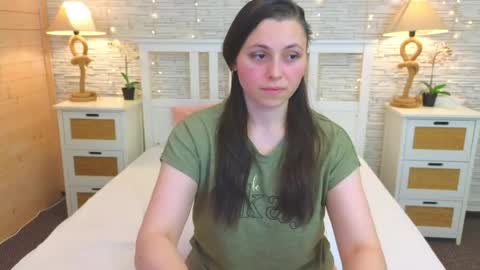 Lilly online show from May 5, 5:26 am