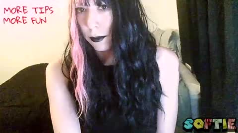 Softie 3 online show from April 2, 5:27 am