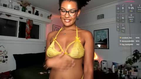 Snapshot of softbby123 chatting on September 12, 1:49 am Chloe Kiwi online show from September 12, 1:49 am