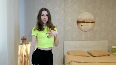 Kelly online show from April 15, 9:38 am