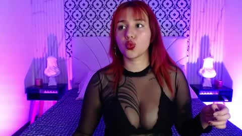 Snapshot of sofy_brm chatting on April 18, 7:58 pm Call me Sofy online show from April 18, 7:58 pm