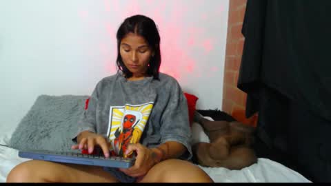  Sofy  online show from January 8, 1:52 am