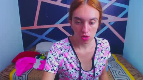 sofyswee online show from October 6, 1:19 pm