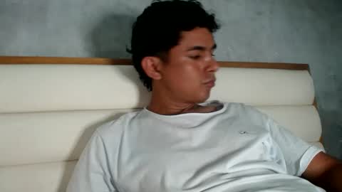 Snapshot of sohan_le chatting on September 29, 2:27 am David online show from September 29, 2:27 am