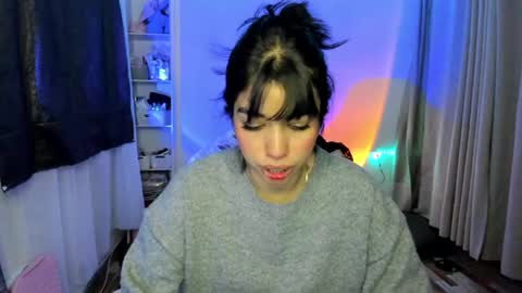 Snapshot of sol_lunaa23 chatting on April 24, 1:19 am sol online show from April 24, 1:19 am