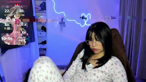 Snapshot of sol_lunaa23 chatting on May 6, 11:32 pm sol online show from May 6, 11:32 pm