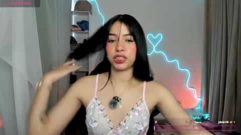 Snapshot of sol_lunaa23 chatting on May 31, 9:49 pm sol online show from May 31, 9:49 pm