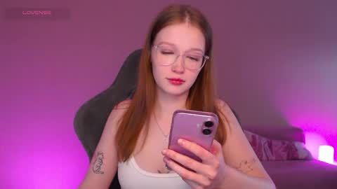 Snapshot of solanochka chatting on April 30, 9:59 am Jennifer Jenny Jen online show from April 30, 9:59 am