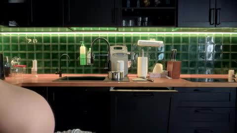 Bella online show from February 21, 4:35 am