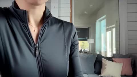 Bella online show from March 9, 7:23 am