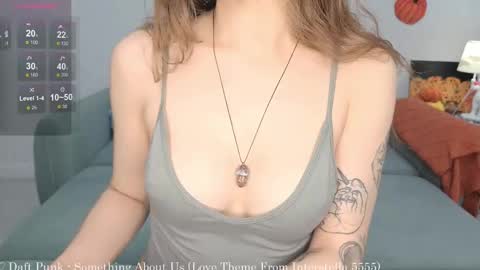 SolarAlice online show from November 1, 7:27 pm