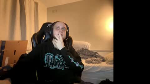 solarprowl99 online show from December 13, 10:26 pm