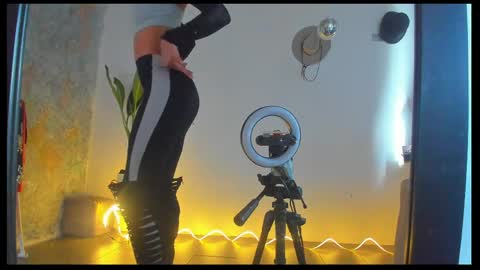 Snapshot of soleiandkairo chatting on April 7, 7:58 pm SoleiKairo online show from April 7, 7:58 pm