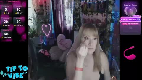 solesticia online show from February 27, 6:42 pm