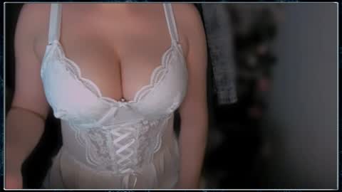 Gaby Solis online show from March 9, 7:29 pm