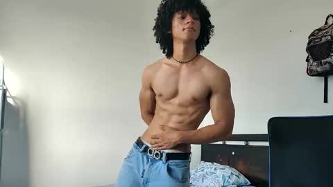 Hi Im Weller Check my Bio  online show from April 16, 9:26 pm