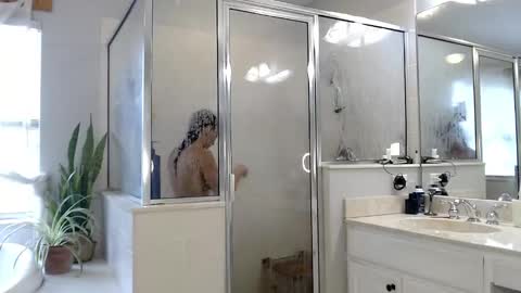 Snapshot of someonesprobl3m chatting on October 29, 2:52 pm someonesprobl3m online show from October 29, 2:52 pm