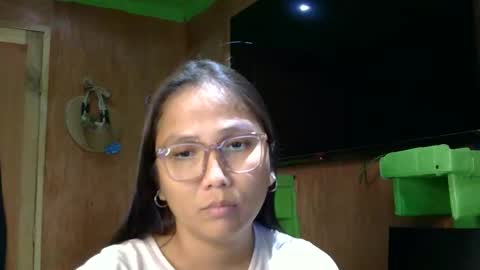 Snapshot of soniarey534 chatting on May 19, 5:30 pm soniarey534 online show from May 19, 5:30 pm