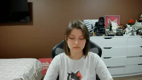 Snapshot of soninex chatting on July 16, 3:07 pm SoniNex online show from July 16, 3:07 pm