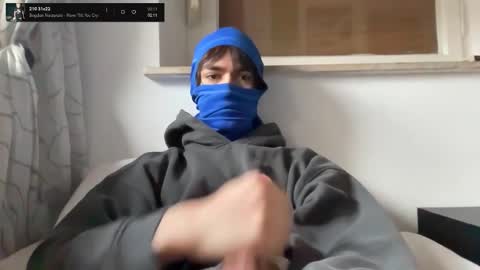 sonny_moore_ online show from January 11, 8:08 am