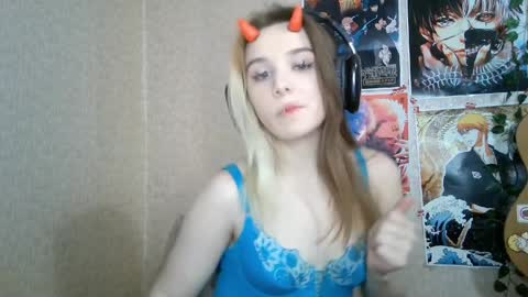 Mila online show from April 4, 5:10 pm