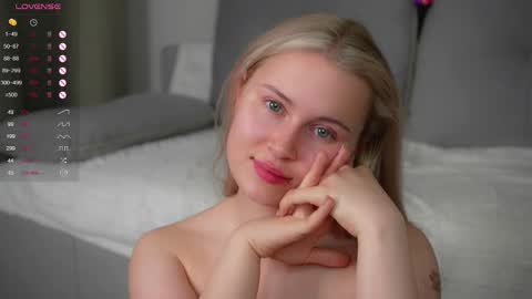 Snapshot of sonyaericsson chatting on September 18, 9:17 pm Eva 3 online show from September 18, 9:17 pm