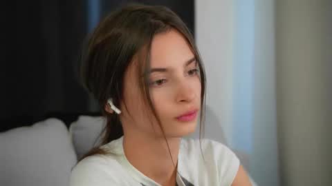 Snapshot of sonyaericsson chatting on September 26, 9:13 am Eva 3 online show from September 26, 9:13 am