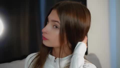 Snapshot of sonyaericsson chatting on October 15, 8:14 am Eva 3 online show from October 15, 8:14 am
