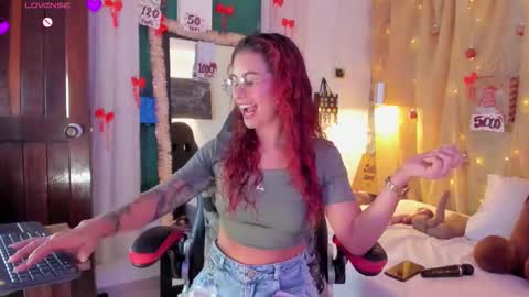 sophie online show from December 21, 1:57 am