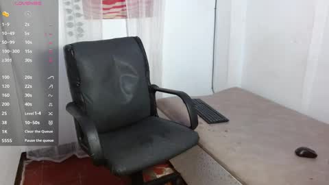 Sophie online show from November 3, 7:59 pm