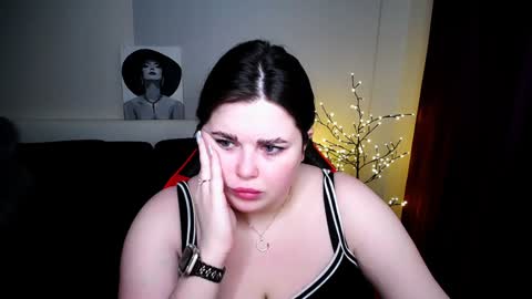 sophia__olsen online show from February 5, 6:24 am