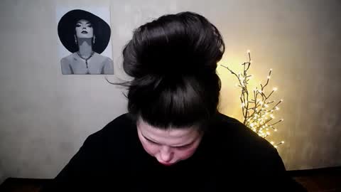 sophia__olsen online show from October 3, 5:37 am